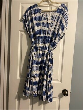 GAP White and Blue Tie-Dye V-Neck Midi Dress with Belt